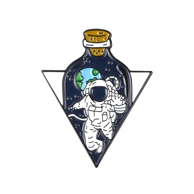 pins astronaute dans l espace